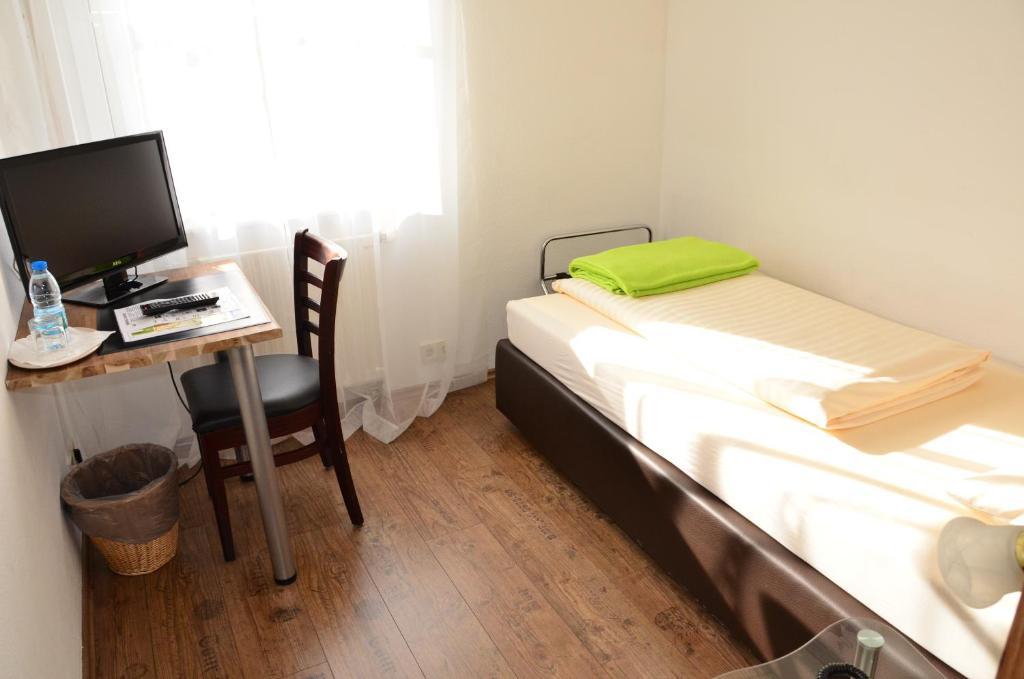 Hotel Moerike Людвигсбург Номер фото